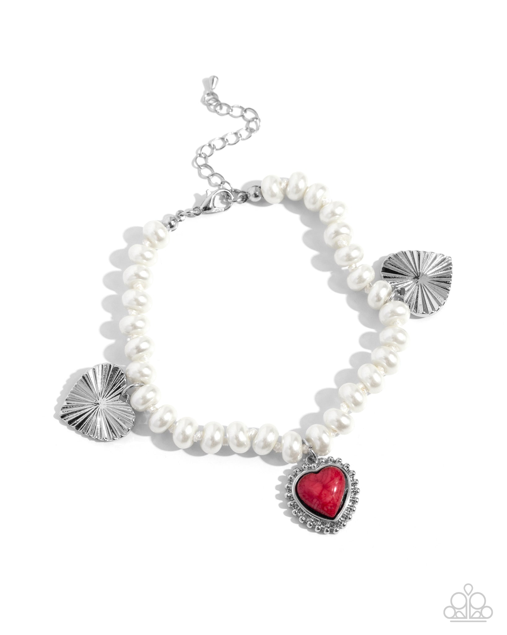 Paparazzi - Heart-struck Haven - Red Bracelet