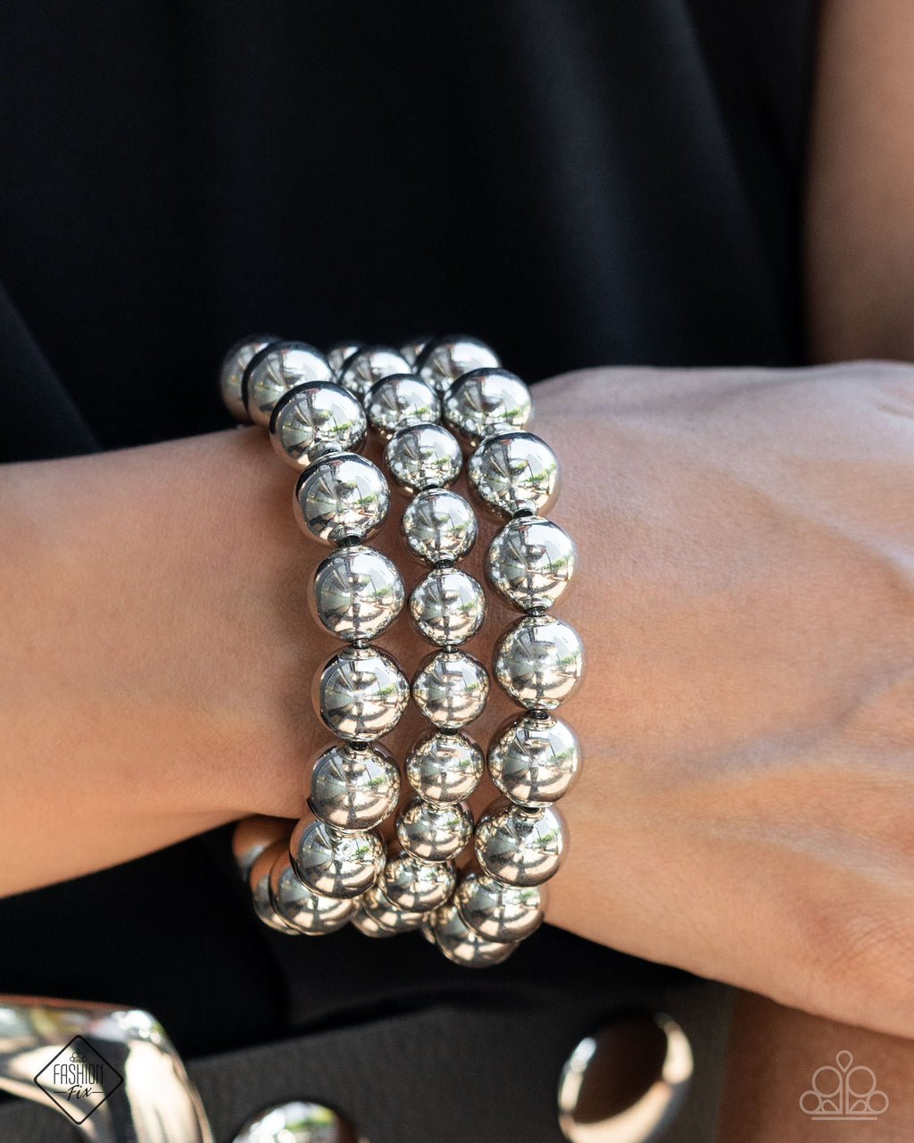 Paparazzi - Refreshing Raindrops - Silver Bracelet - October 2024 Fashion Fix