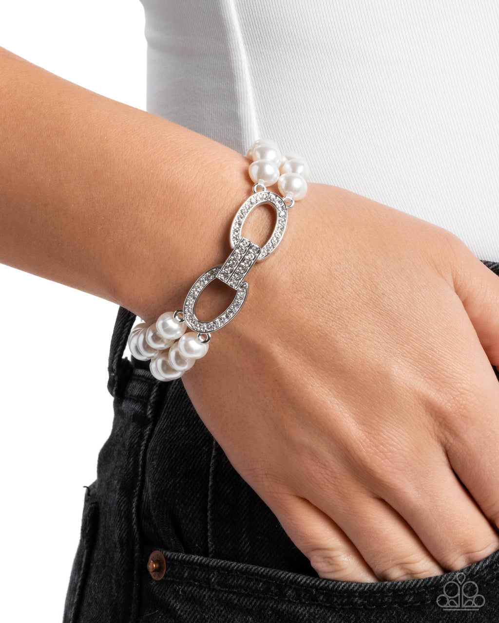 Paparazzi - Fancy-Free Fanfare - White Bracelet