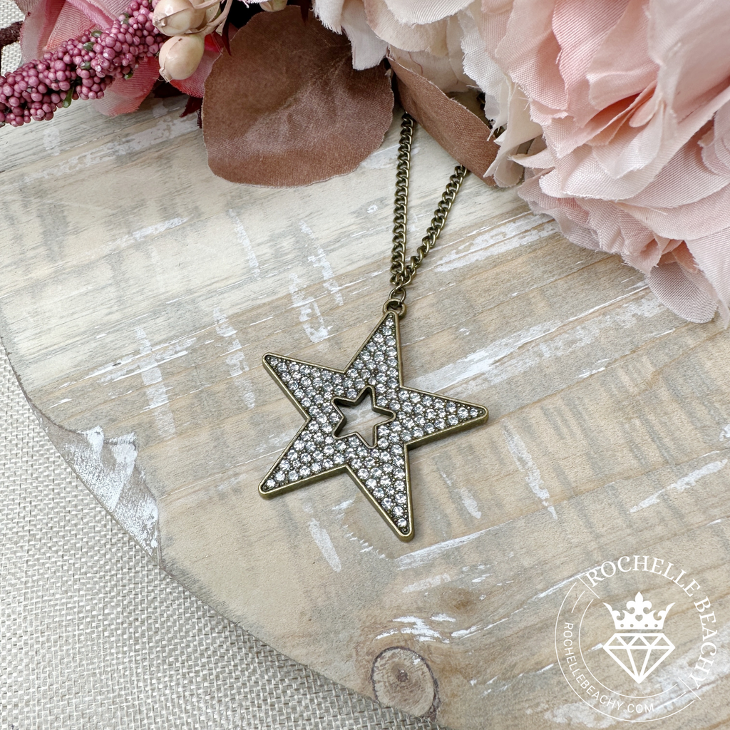 Paparazzi - Superstar Stylist - Brass Necklace