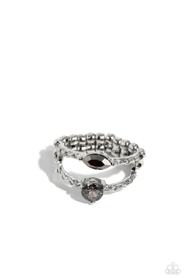 Paparazzi - Embraceable Elegance - Silver Ring