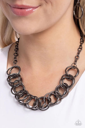 Paparazzi - Heavy Metal Hero - Black Necklace