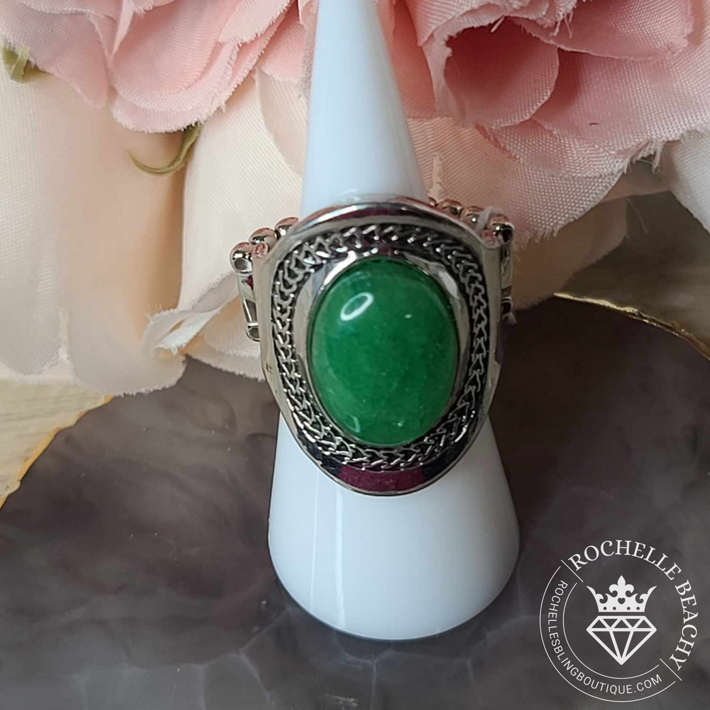 Paparazzi - Rockable Refinement - Green Ring