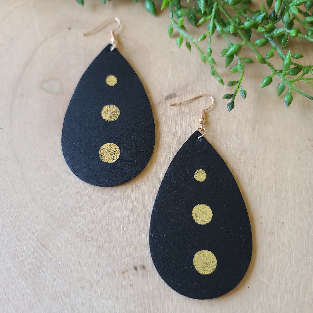 Paparazzi - Rustic Torrent - Black Earrings