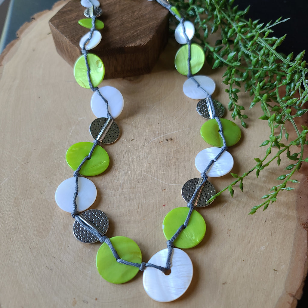 Paparazzi - Seashore Spa - Green Necklace