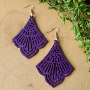 Paparazzi - Eastern Escape - Purple Earrings