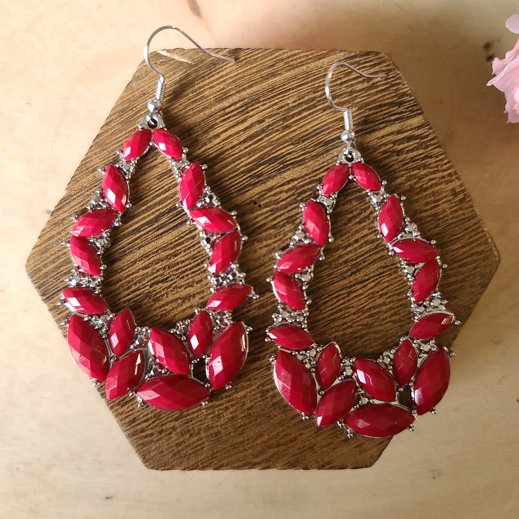 Paparazzi - Tenacious Treasure - Red Earrings