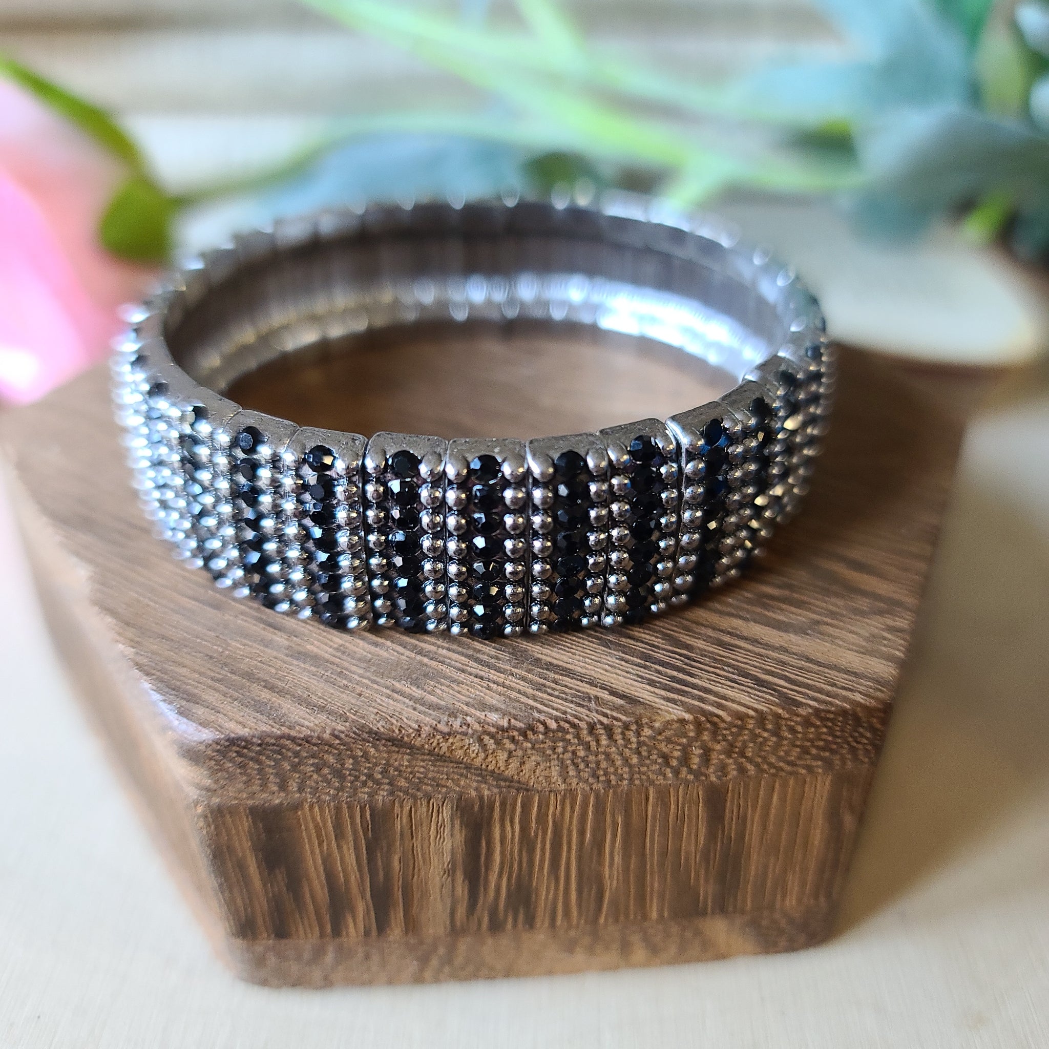 Paparazzi - The GRIT Factor - Black Bracelet