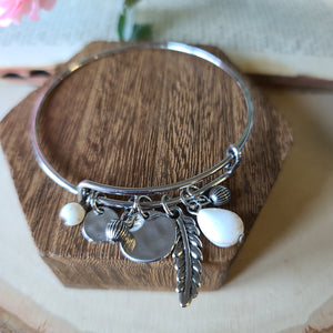 Paparazzi - Root and RANCH - White Bracelet