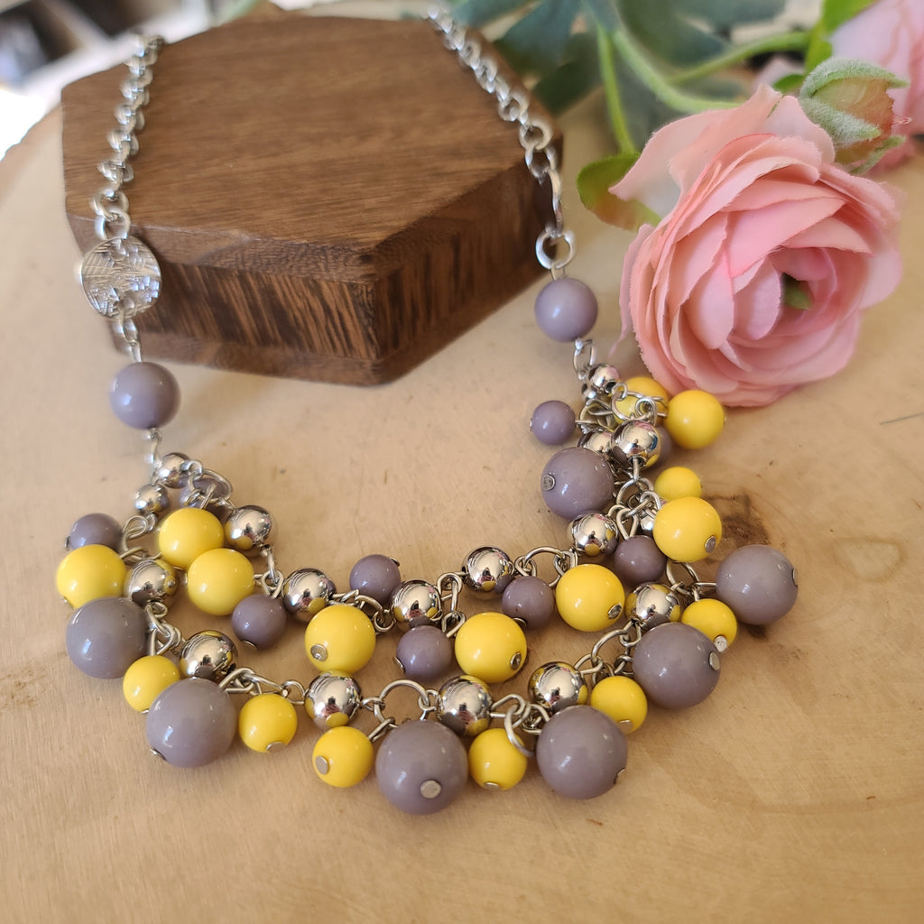 Paparazzi - Seaside Soiree - Yellow + Gray Necklace