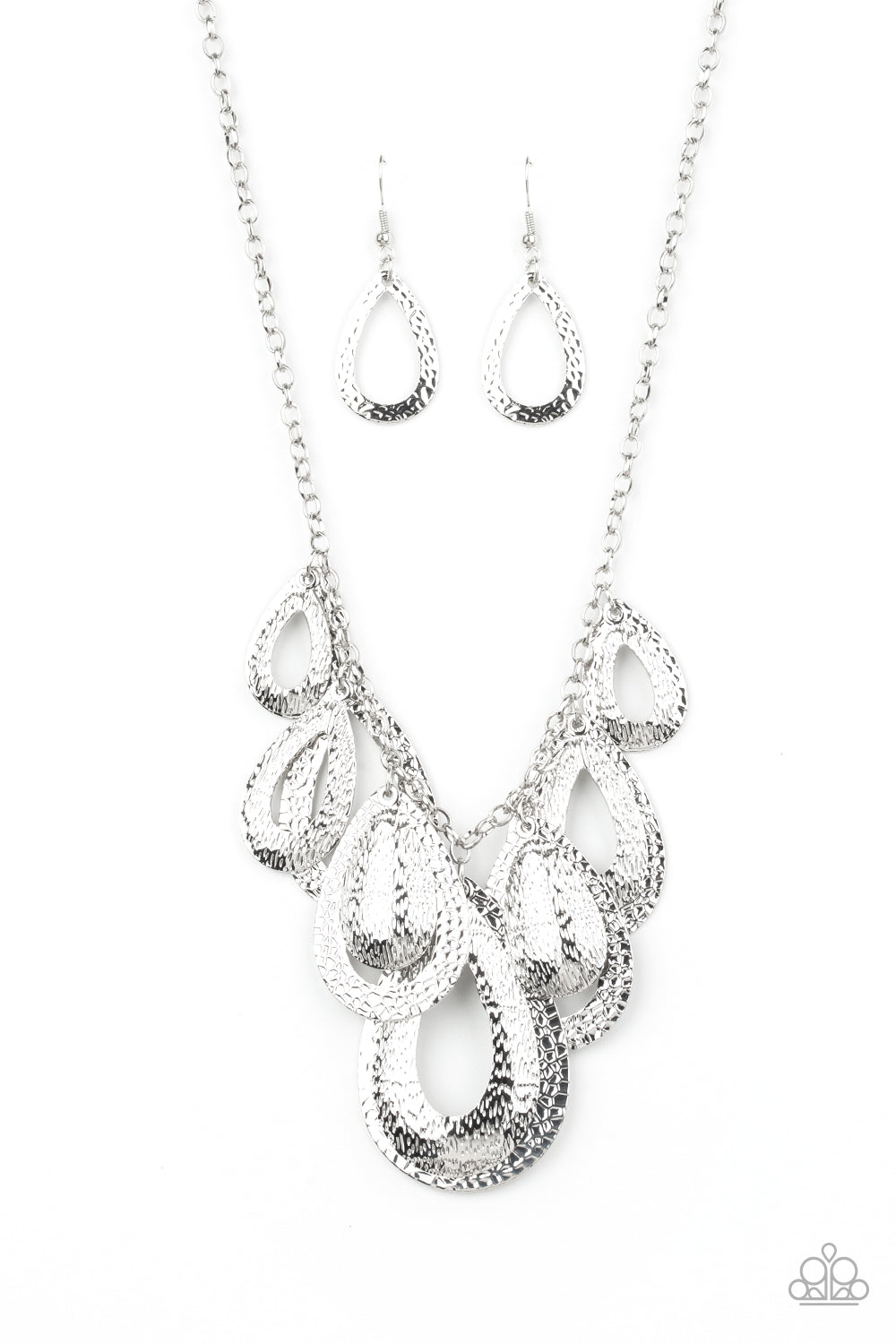 Paparazzi - Teardrop Tempest - Silver Necklace