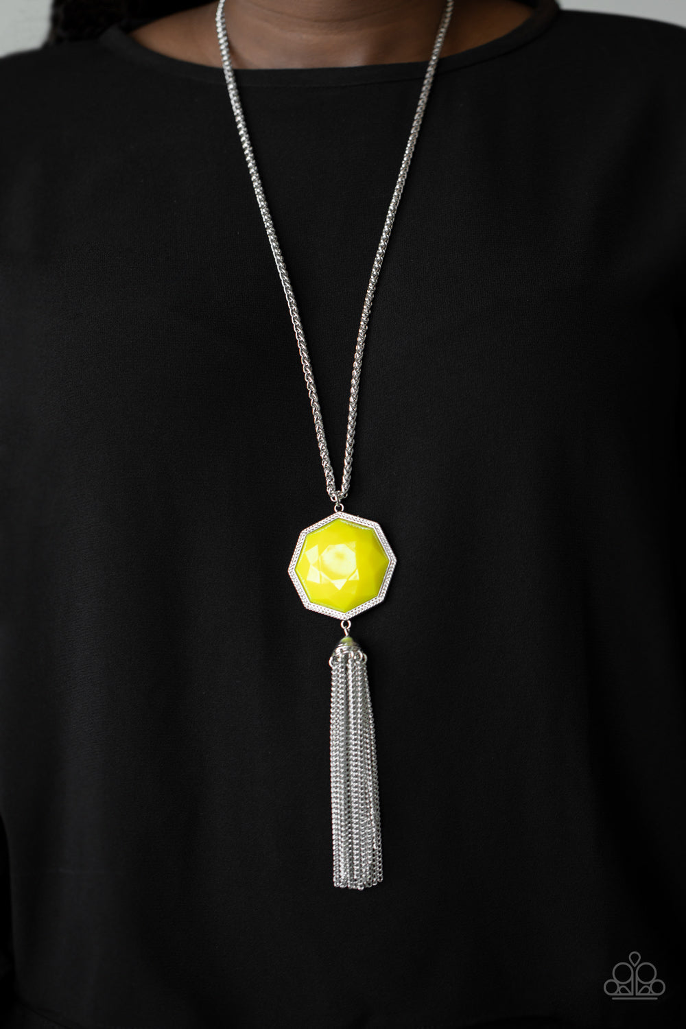 Paparazzi - Prismatically Polygon - Yellow Necklace