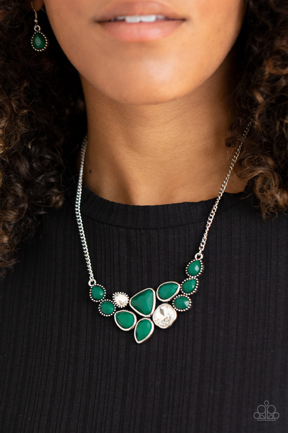 Paparazzi - Breathtaking Brilliance - Green Necklace