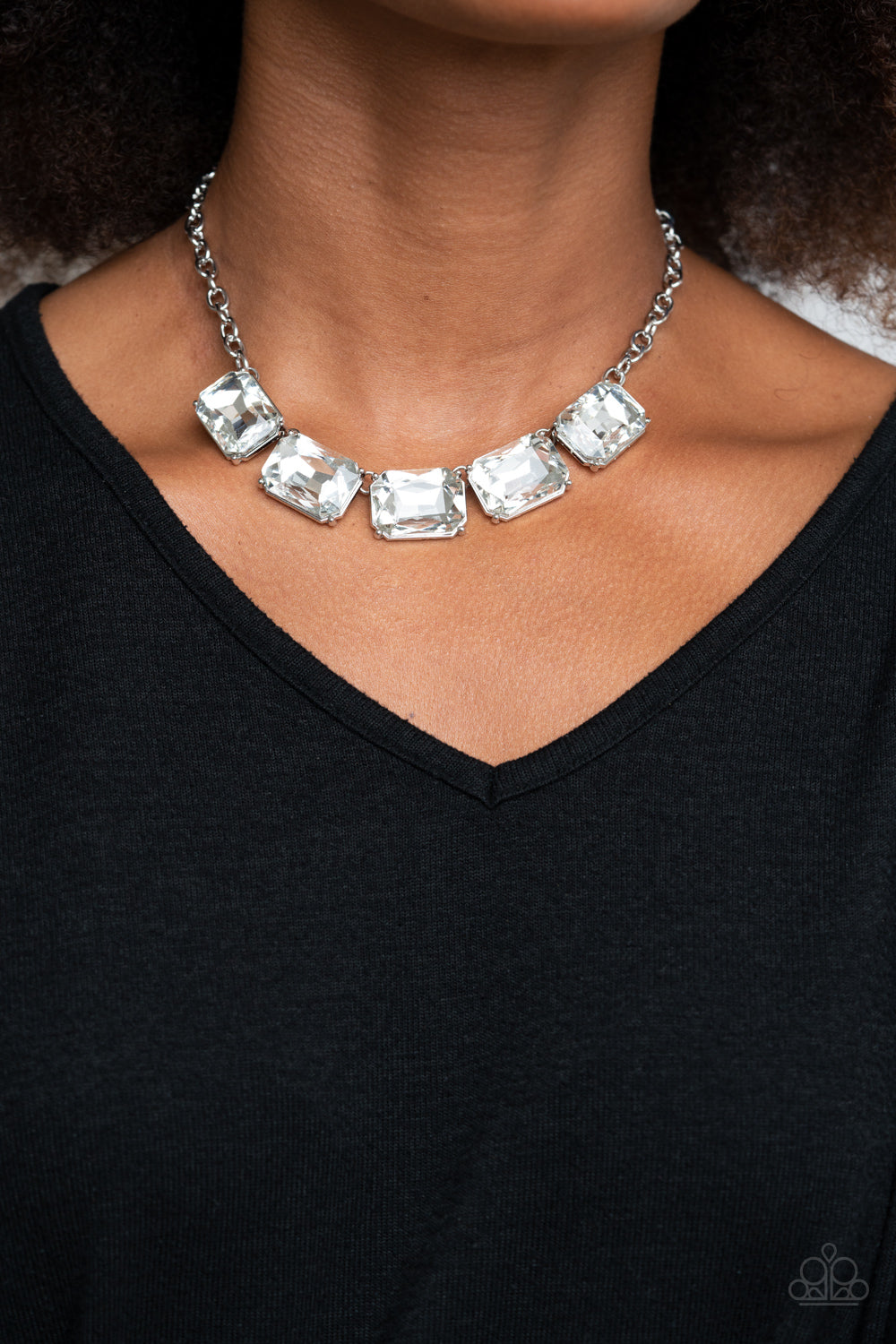 Paparazzi - Deep Freeze Diva - White Necklace