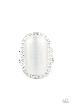 Paparazzi - Thank Your LUXE-y Stars - White Ring