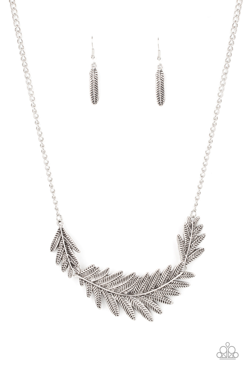 Paparazzi - Queen of the QUILL - Silver Necklace