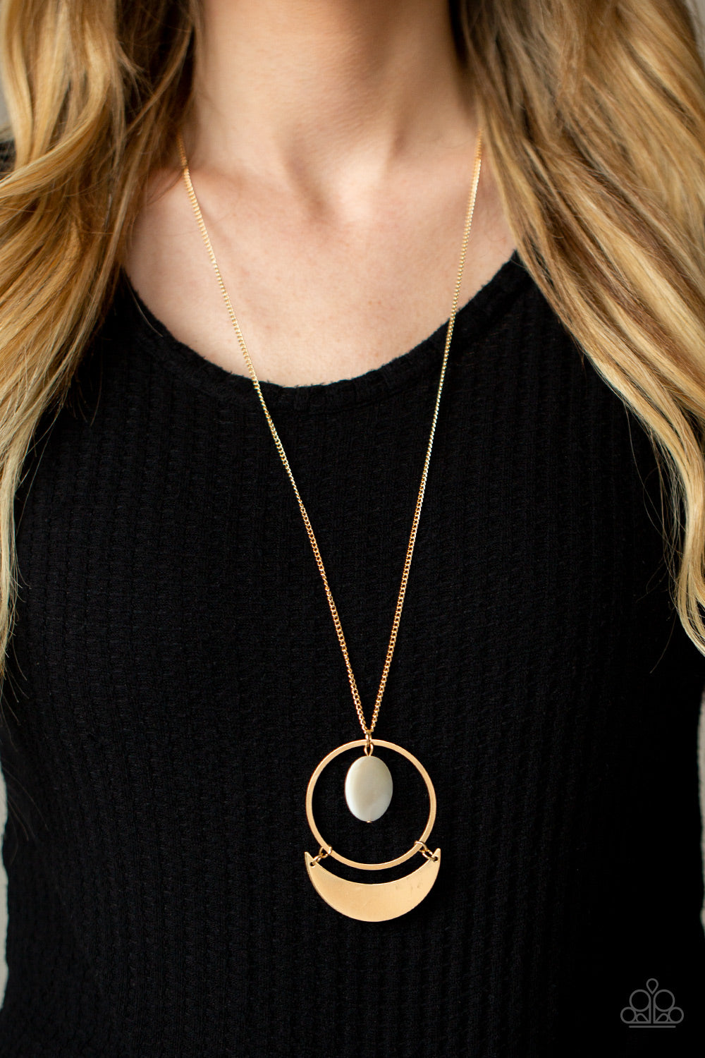 Paparazzi - Moonlight Sailing - Gold Necklace