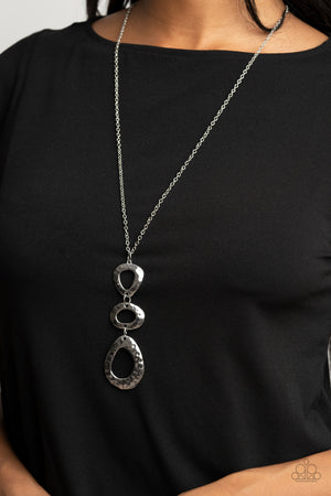 Paparazzi - Gallery Artisan - Silver Necklace