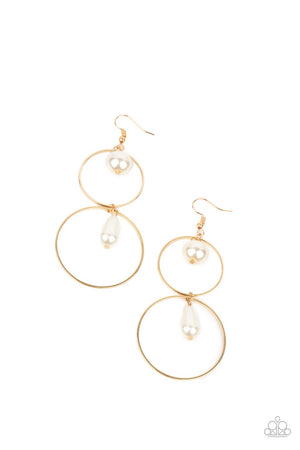 Paparazzi - Cultured in Couture - Gold Earrings