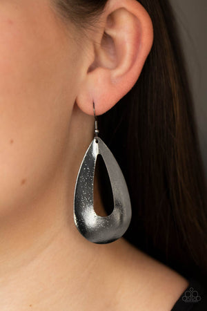 Paparazzi - Hand It OVAL! - Black Earrings