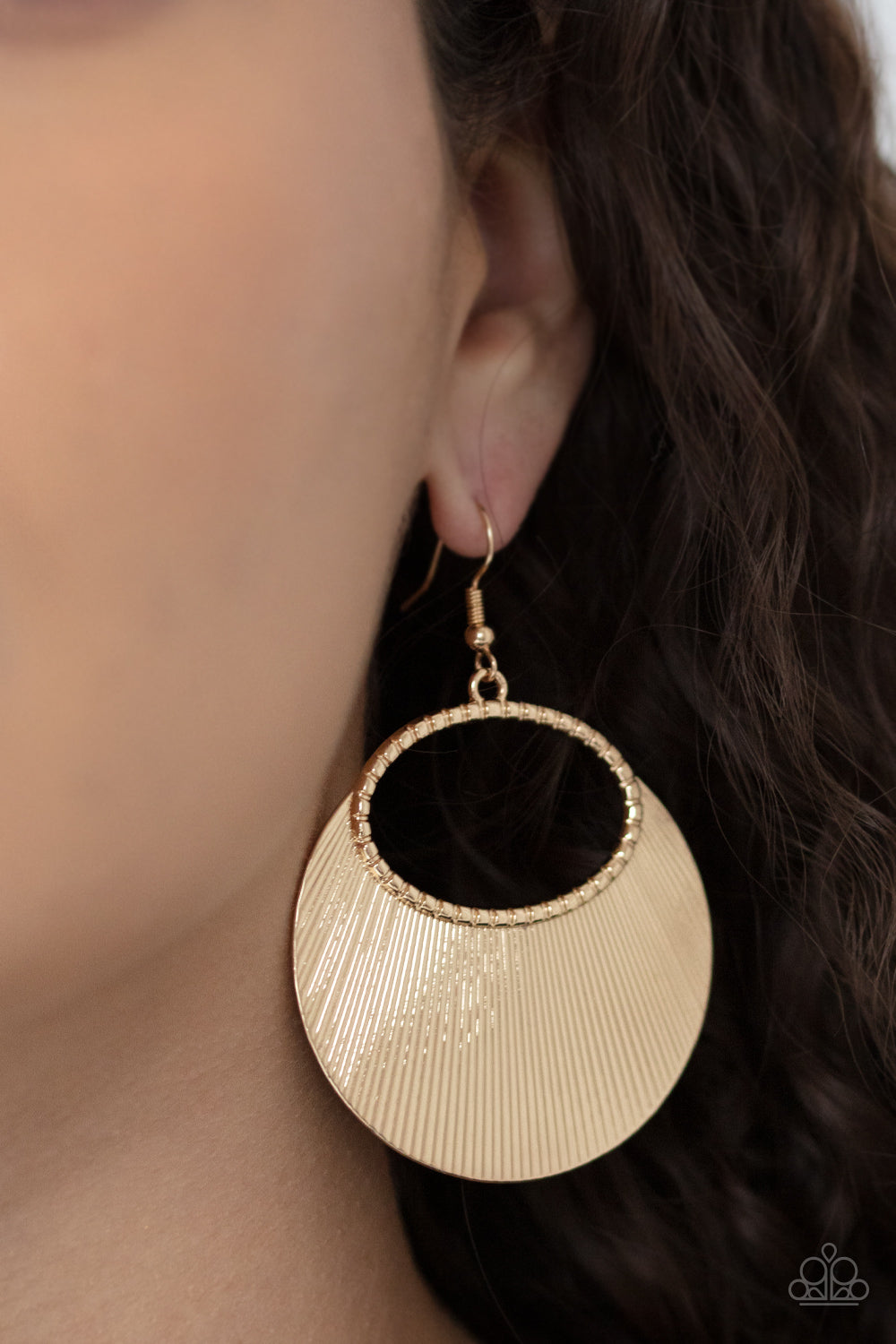 Paparazzi - Fan Girl Glam - Gold Earrings