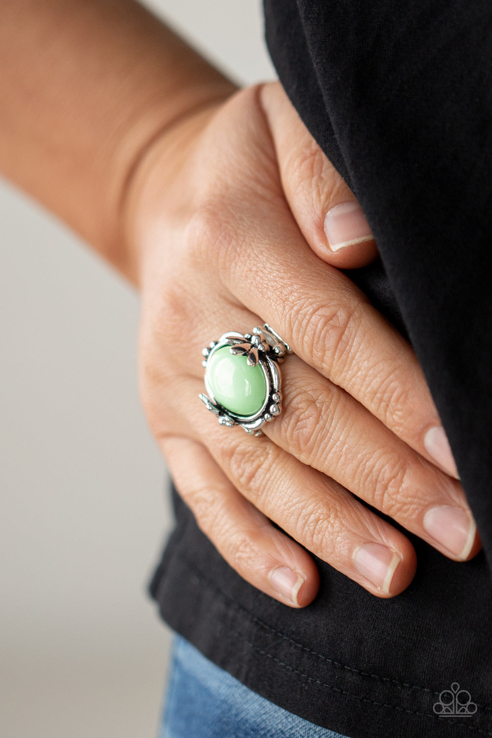 Paparazzi - Springtime Splendor - Green Ring