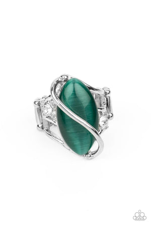 Paparazzi - Enlightened Elegance - Green Ring