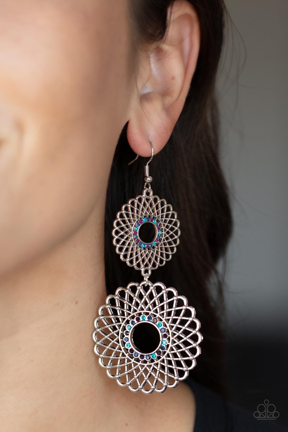 Paparazzi - Regal Roulette - Multi Earrings