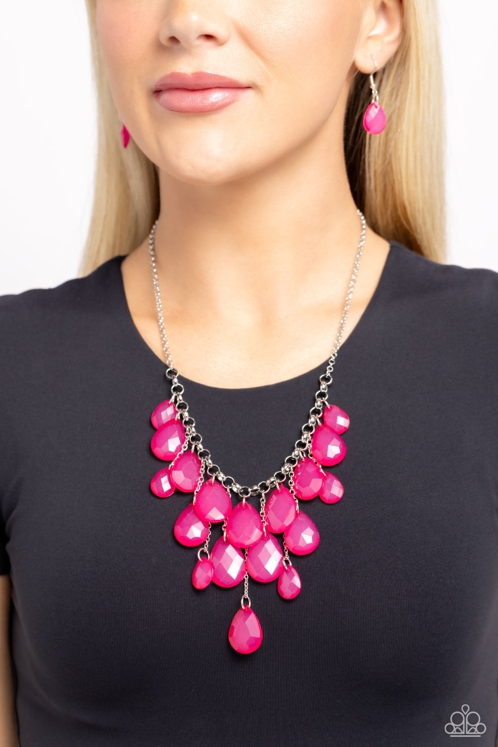 Paparazzi - Front Row Flamboyance - Pink Necklace