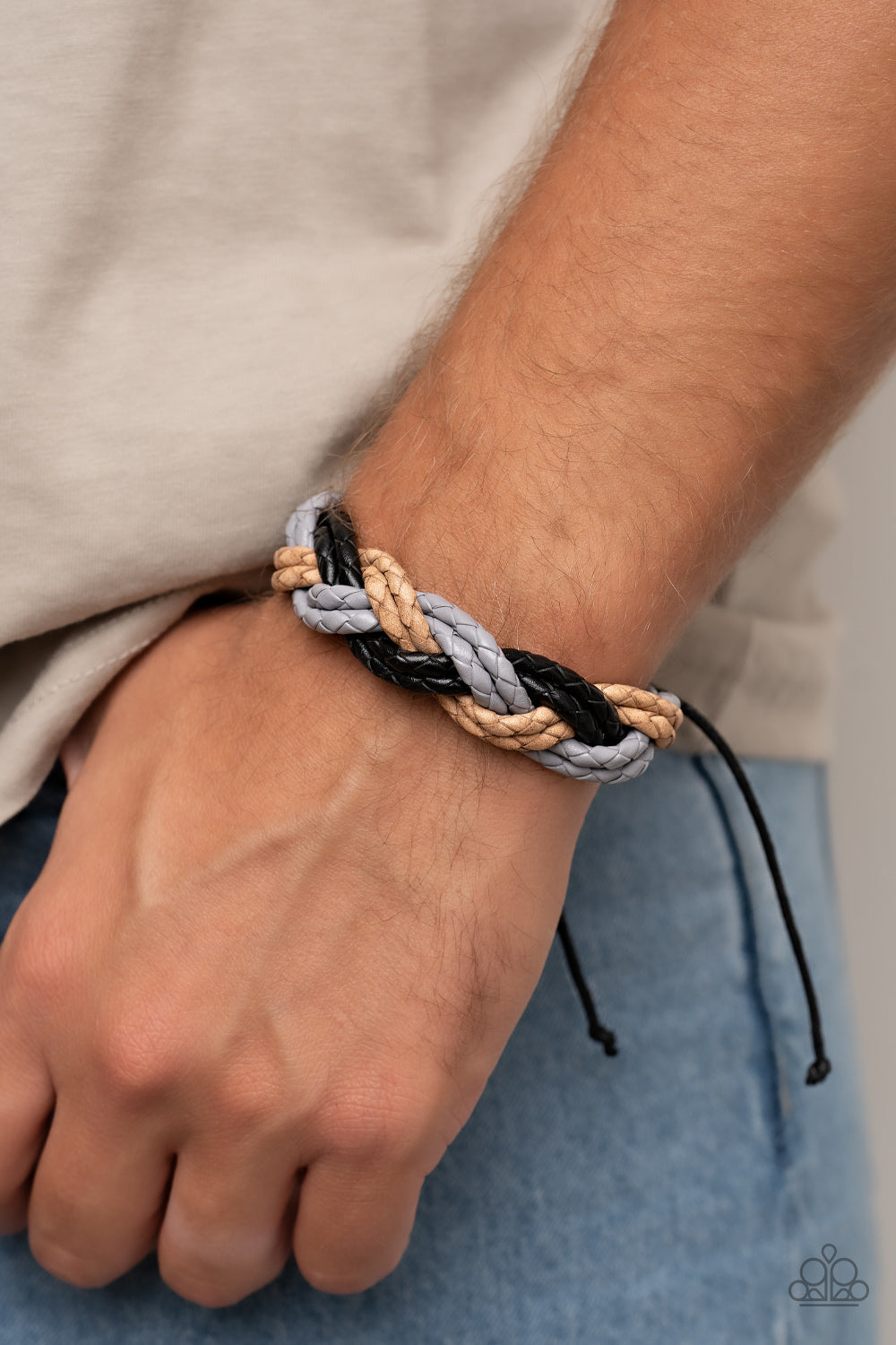 Paparazzi - On Adventure Time - Black Bracelet