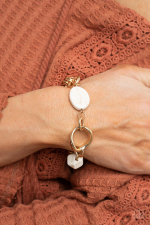 Paparazzi - Hola, SONORA - White Bracelet