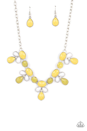 Paparazzi - Midsummer Meadow - Yellow Necklace