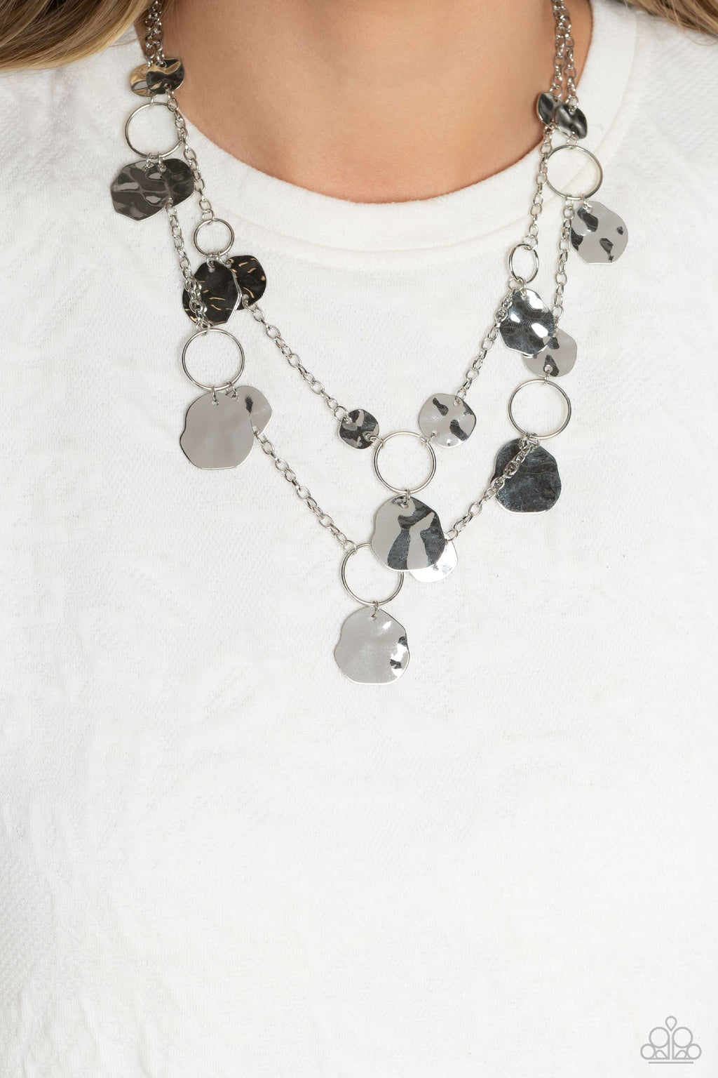Paparazzi - Hammered Horizons - Silver Necklace