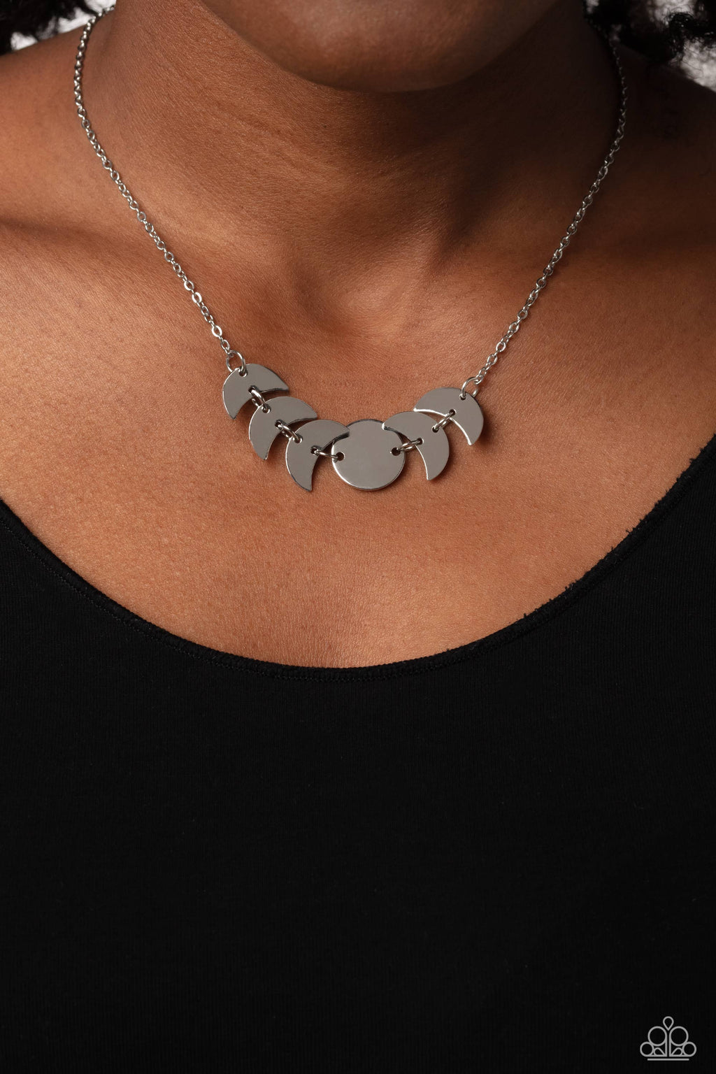 Paparazzi - LUNAR Has It - Silver Necklace