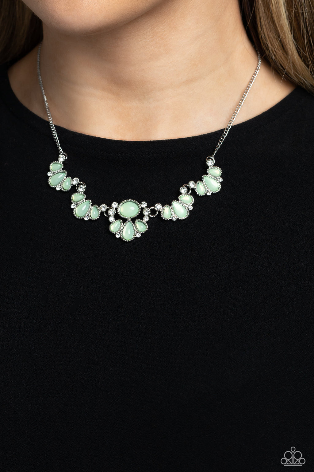 Paparazzi - Dancing Dimension - Green Necklace