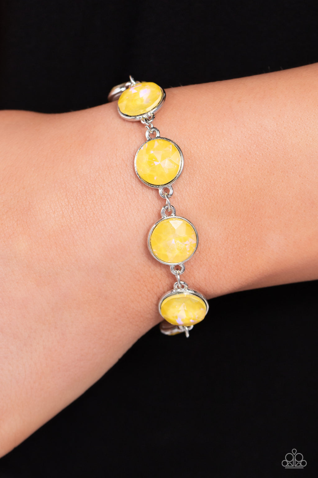 Paparazzi - Enchanted Emblems - Yellow Bracelet