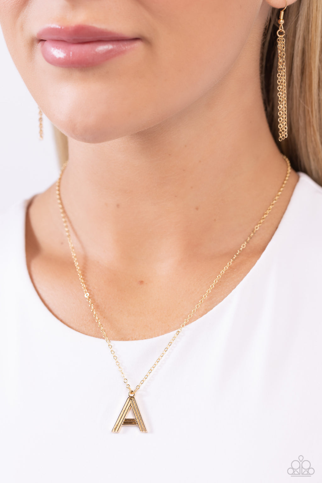 Paparazzi - Leave Your Initials - Gold - A Necklace