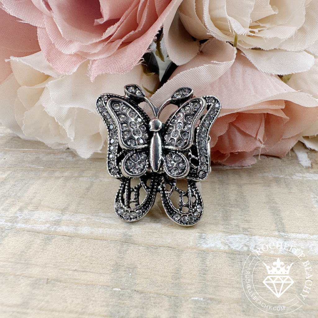 Paparazzi - Free to Fly - White Ring