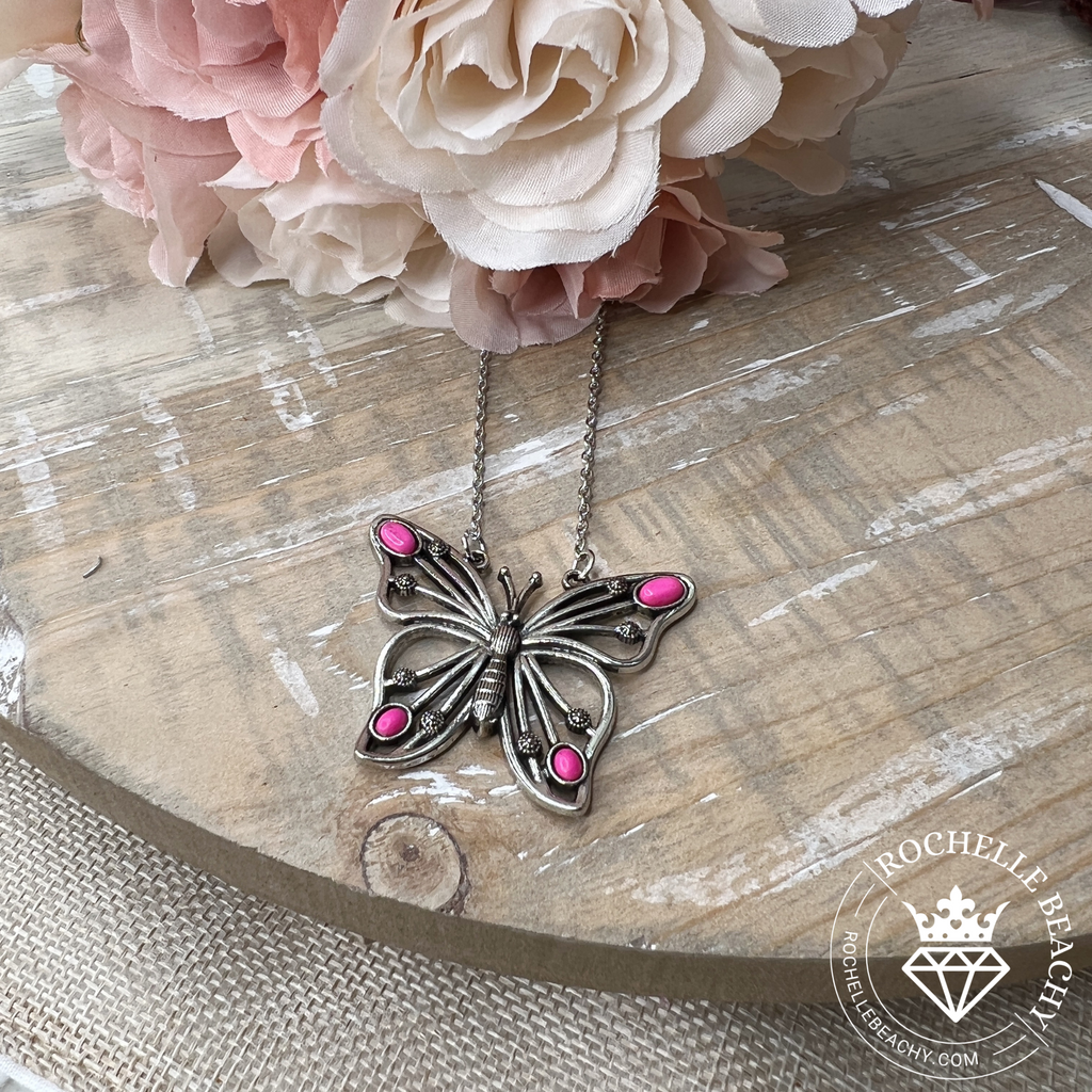 Paparazzi - Badlands Butterfly - Pink Necklace